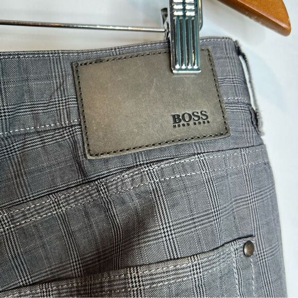 Boss plaid straight leg regular fit slacks 40X30 - Picture 7 of 10